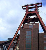  Symbol für Wandel: Zeche Zollverein in Essen 